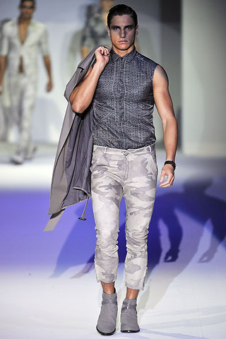 Emporio Armani / - 2011